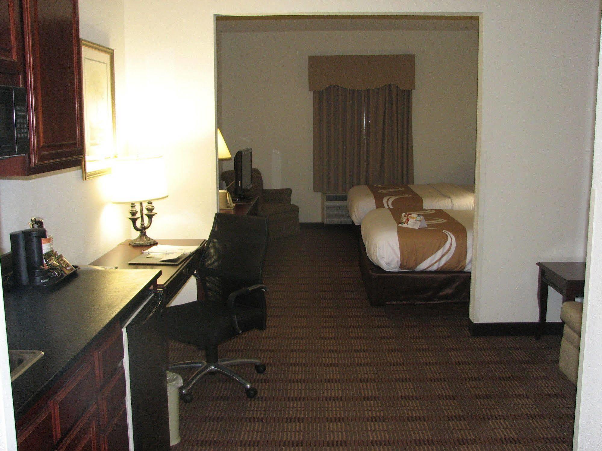 Comfort Inn & Suites Patriots Point Charleston Buitenkant foto